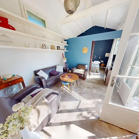 Maison A Vic-la-gardiole, 2 Pers, Terrasse, Proche - Fr-1-785-25 *